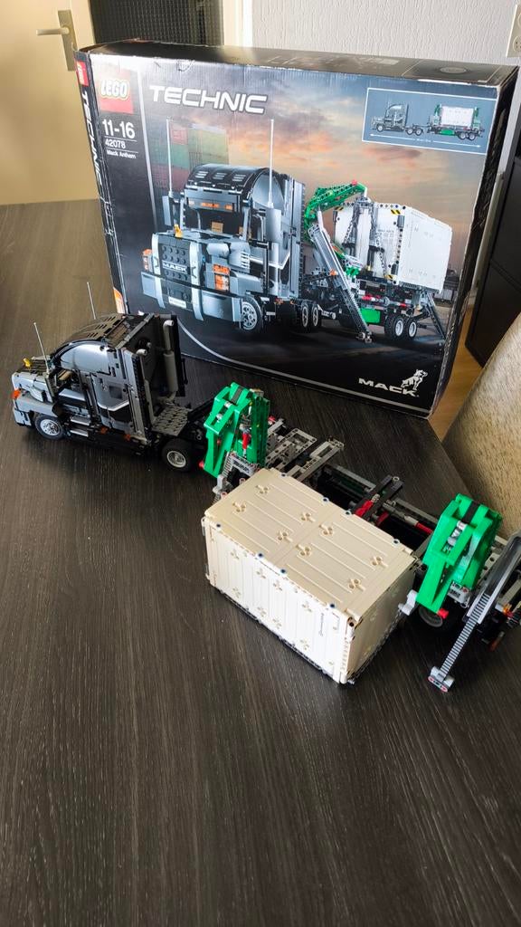 Lego technic Mack anthem 42078, Kinderen en Baby's, Speelgoed | Duplo en Lego, Lego, Compleet, Ophalen of Verzenden, Zo goed als nieuw