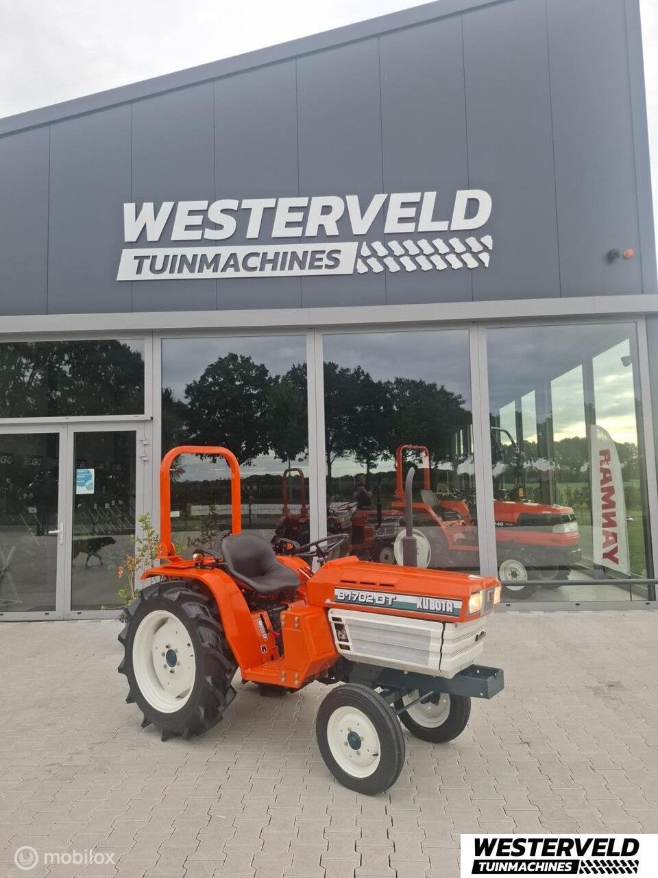 Gebruikte Kubota B1702 mini tractor 17 pk €4750 incl. btw, Gebruikt, Kubota, Info@westerveldtuinmachines.nl, Kubota