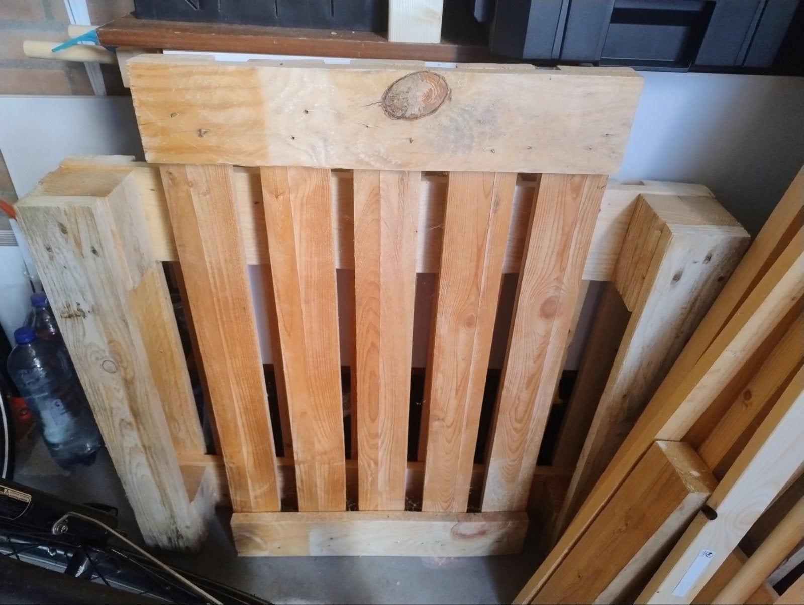 Hout schroot, Ophalen, Minder dan 25 mm, Pallet, Minder dan 200 cm