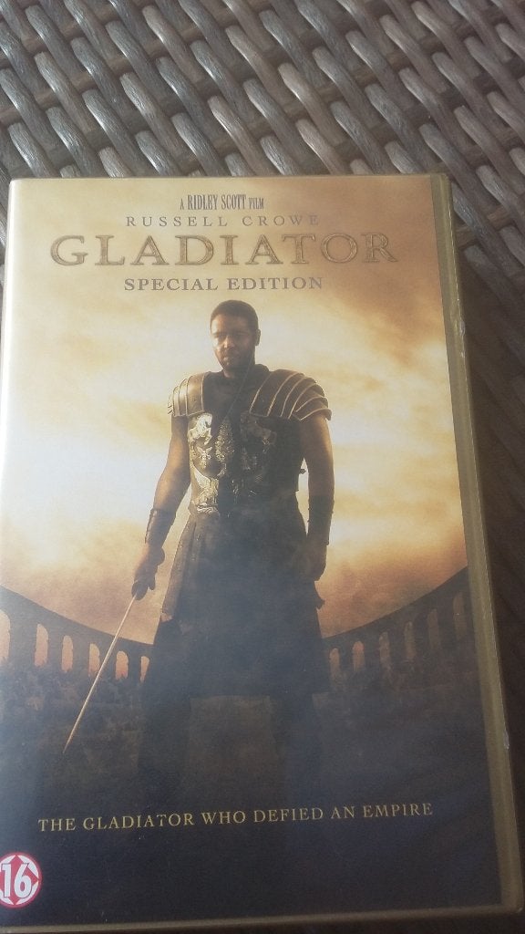 Gladiator special edition, Vanaf 16 jaar, Ophalen of Verzenden, Zo goed als nieuw, Actie