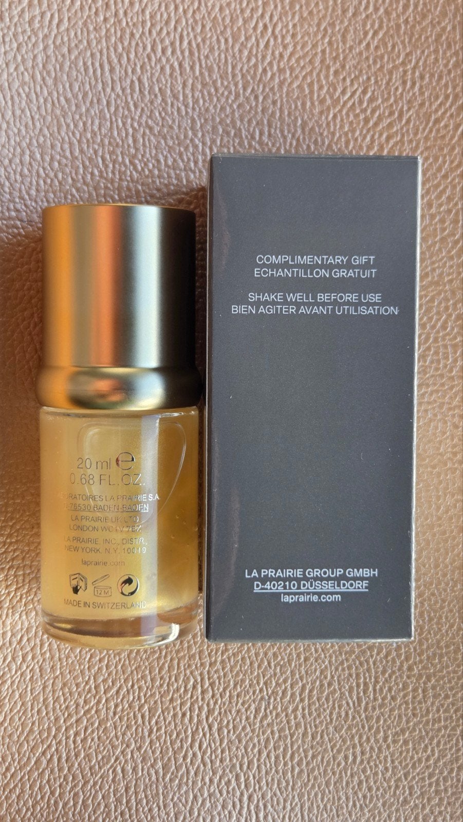 Foto 2 van La Prairie Pure Gold Revitalising Essence 20ml