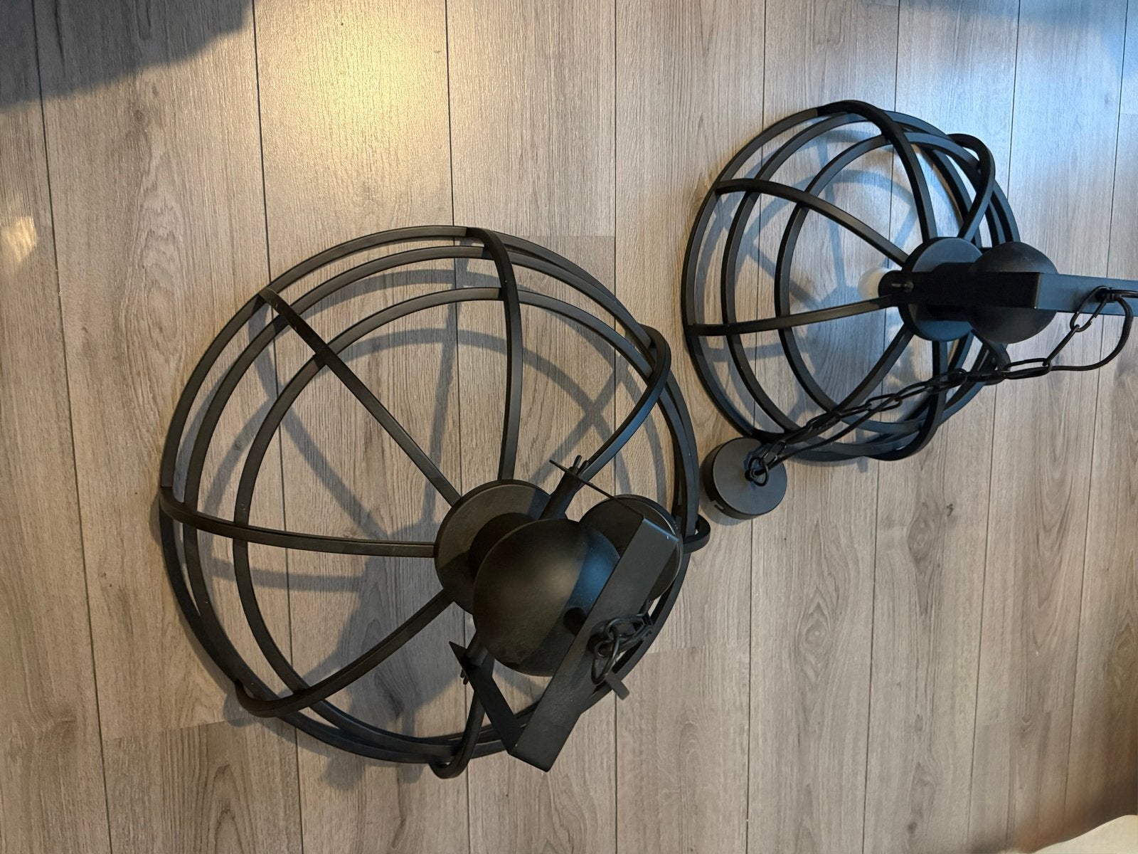 Set van 2 Retro Industriële Zwarte Hanglampen, Ophalen of Verzenden, Gebruikt, Metaal, E27 (groot)