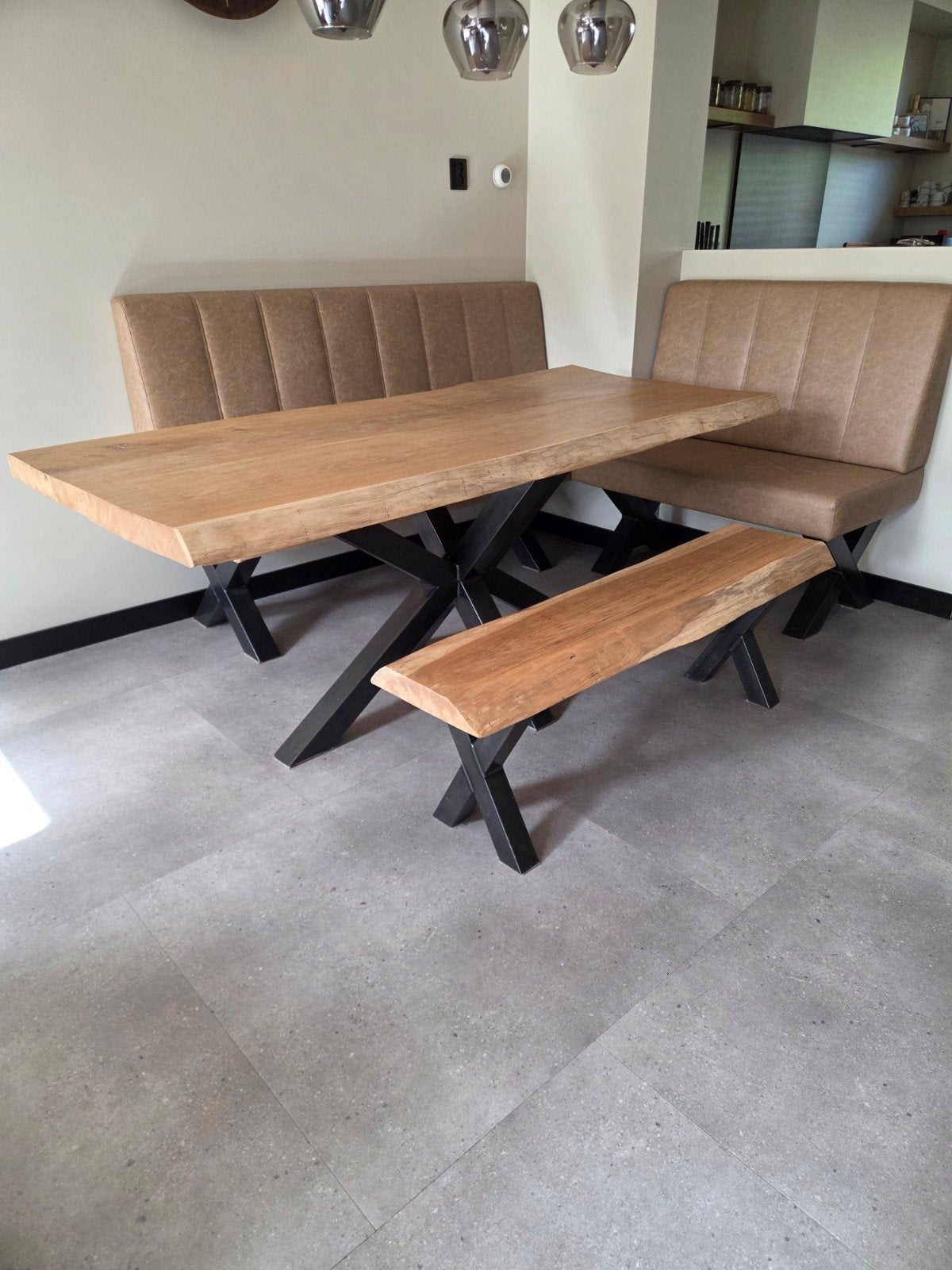 Eetbank en stoel met eikenhouten tafel en bankje, Ophalen, Modern, Industrieel, Landelijk, Gebruikt, Bruin