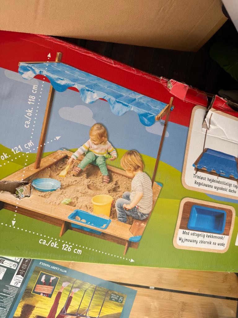 Houten zandbak met dakje en waterbakje, Ophalen, Nieuw