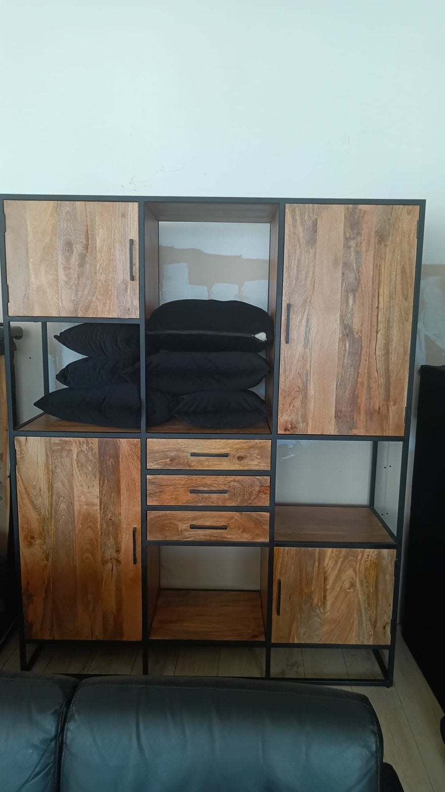Morada vakkenkast XL industrieel mangohout naturel 160cm, Huis en Inrichting, Ophalen of Verzenden, Zo goed als nieuw