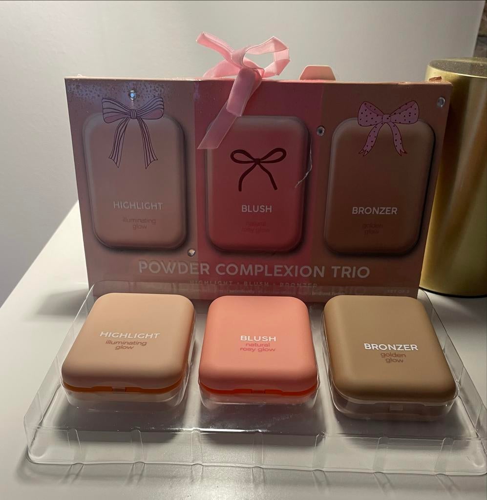 Poeder Trio: Highlight, Blush, Bronzer - Complete Set, Gehele gezicht, Nieuw, Ophalen of Verzenden, Make-up
