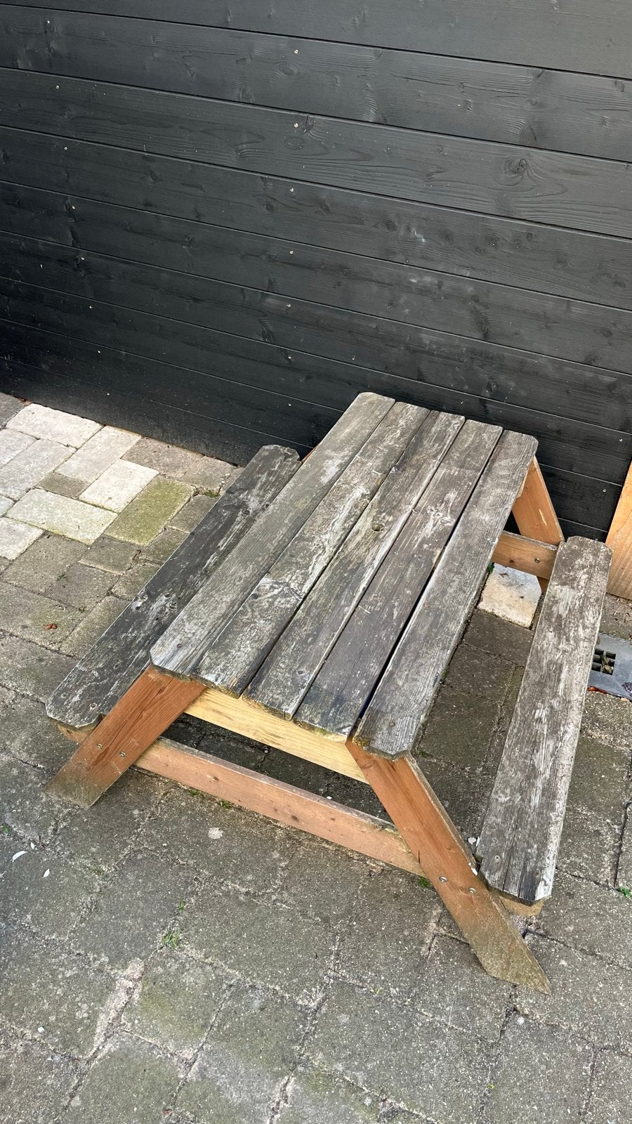 Houten picknicktafel met zandbak voor kinderen, Ophalen, Gebruikt