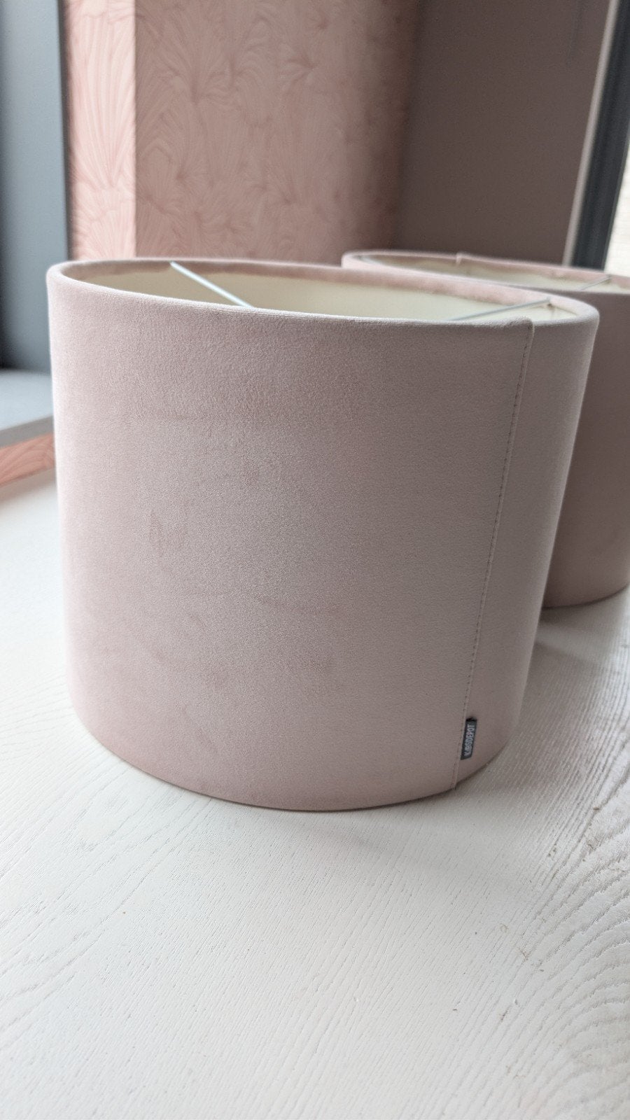 2x Roze fluwelen lampenkappen - Zo goed als nieuw, Ophalen, Tafellamp, Rond, Zo goed als nieuw