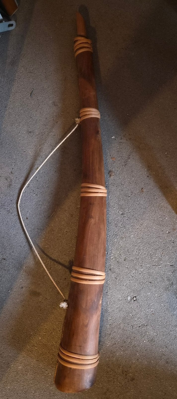 Houten hoorn - Uniek handgemaakt blaasinstrument, Muziek en Instrumenten, Ophalen, Zo goed als nieuw