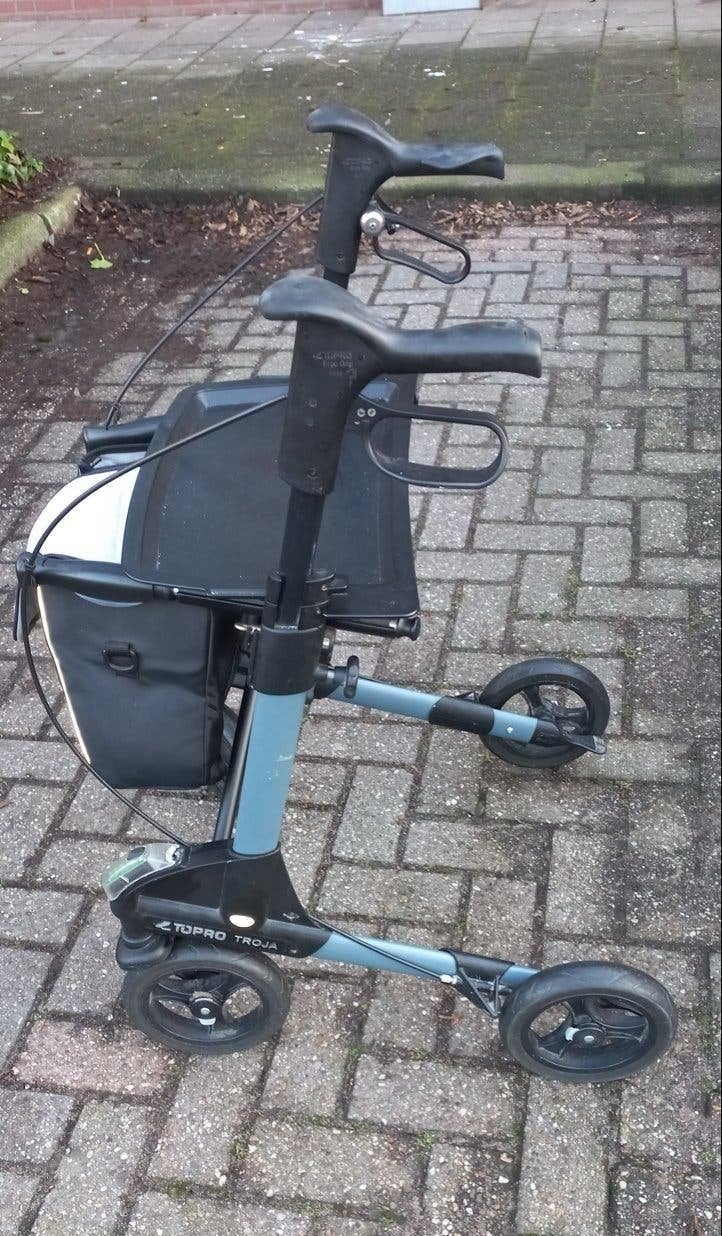 Rollator Topro Troja, Ophalen