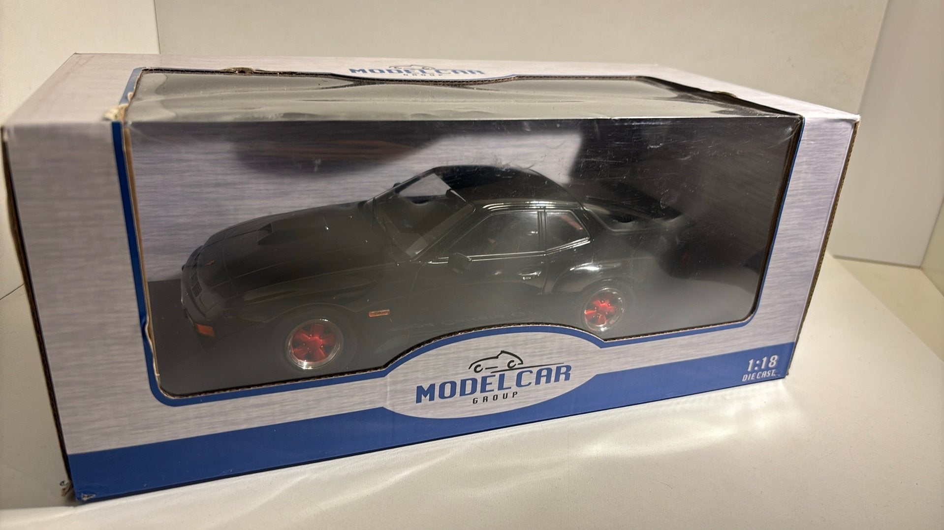 Porsche 924 Carrera gt 1981 MCG 1.18, Overige merken, Ophalen of Verzenden, A, A