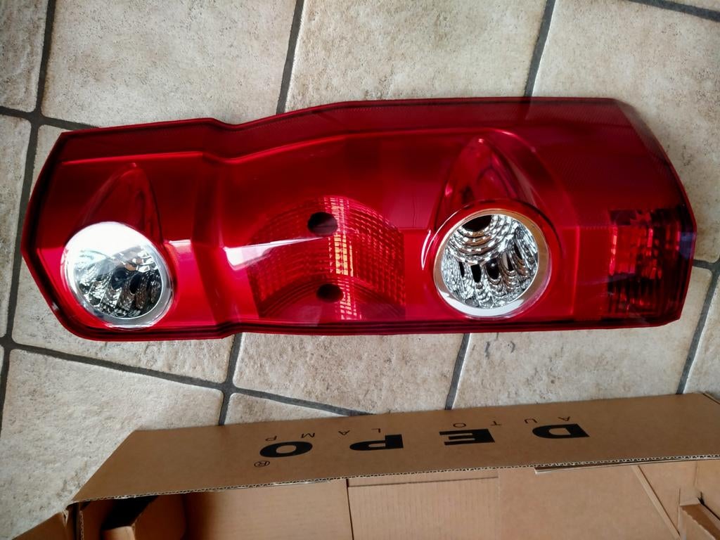 VW Crafter achterlicht nieuw, Volkswagen, Rechts, Nieuw, Ophalen of Verzenden