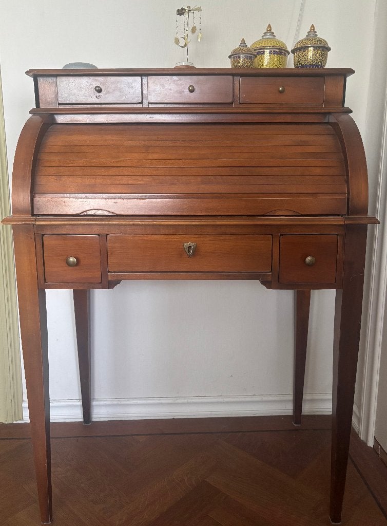 Charmante houten secretaire – klassiek en stijlvol, Huis en Inrichting, Kasten | Secretaires, Ophalen, Gebruikt, Koloniale klassieke stijl secretaire