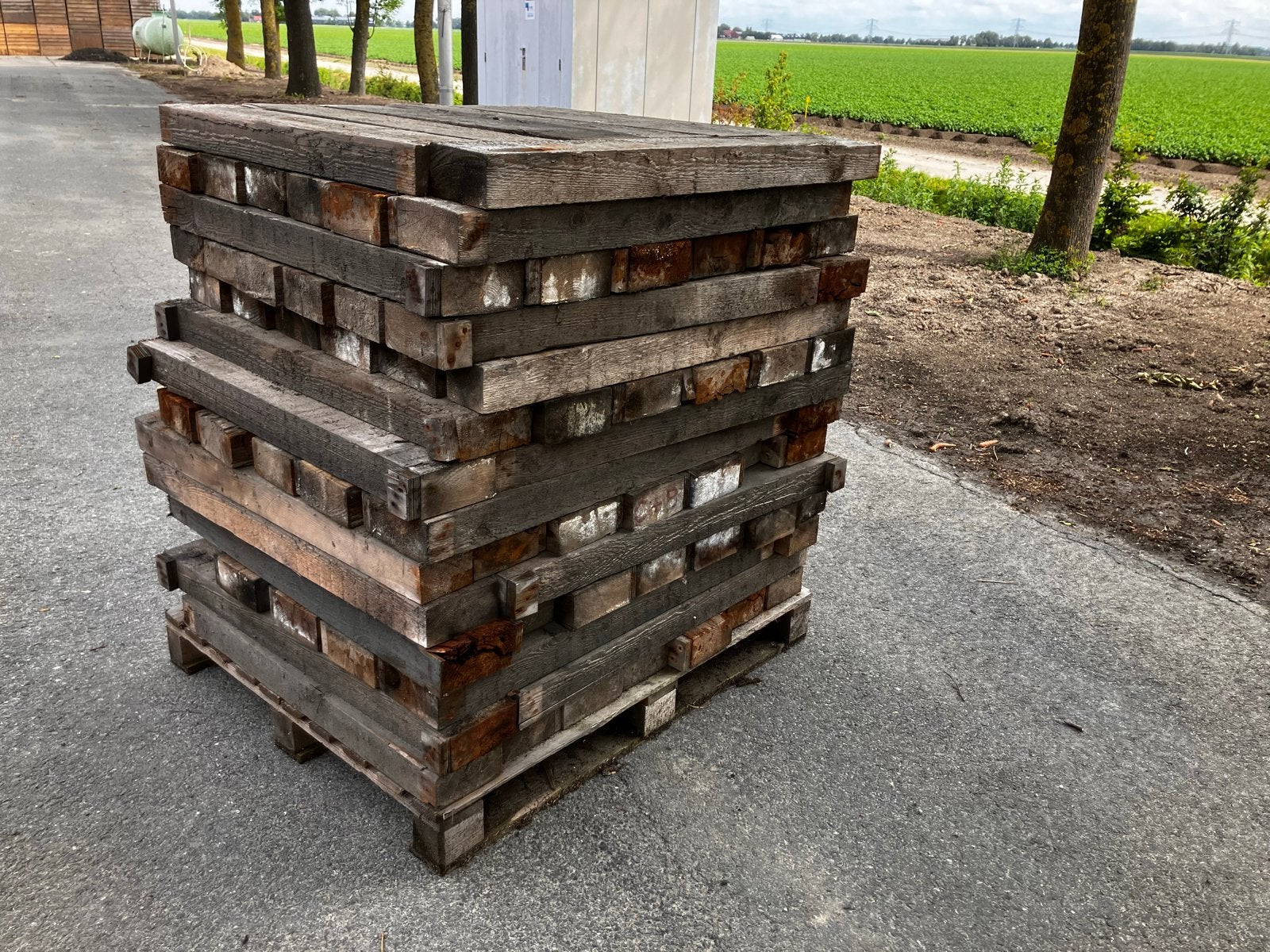 Houten balken 90x15x7 cm - Totaal 270 stuks beschikbaar, Doe-het-zelf en Verbouw, Gebruikt, Ophalen of Verzenden, 50 mm of meer