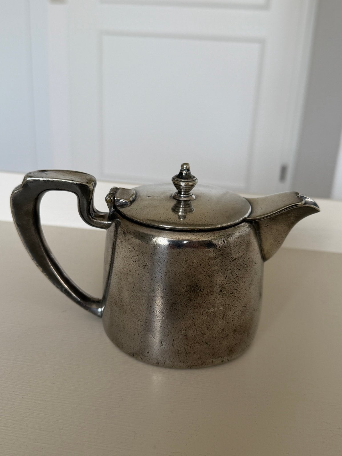 Antieke verzilverde theepot - Zware kwaliteit, Engeland, Ophalen of Verzenden, Zilver