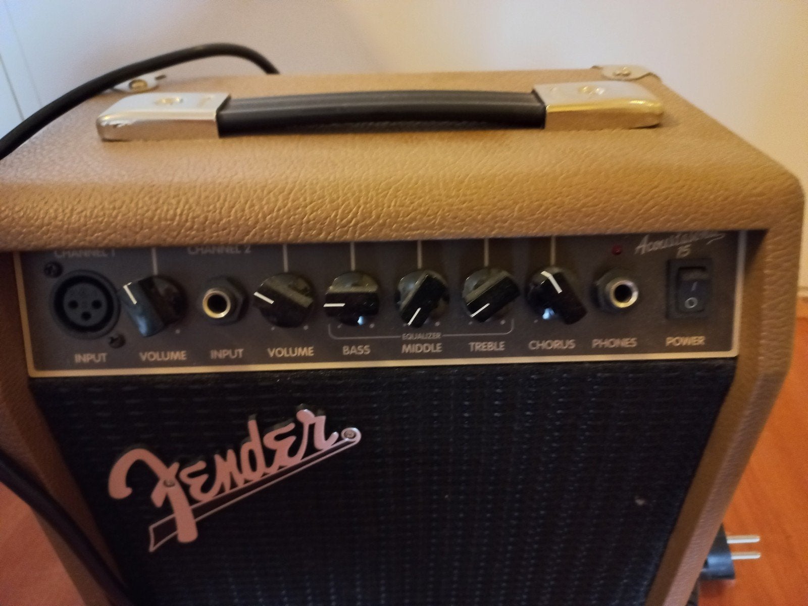 Fender versterker en Yamaha semi-akoestische gitaar, Muziek en Instrumenten, Ophalen, Gebruikt, Western- of Steelstringgitaar