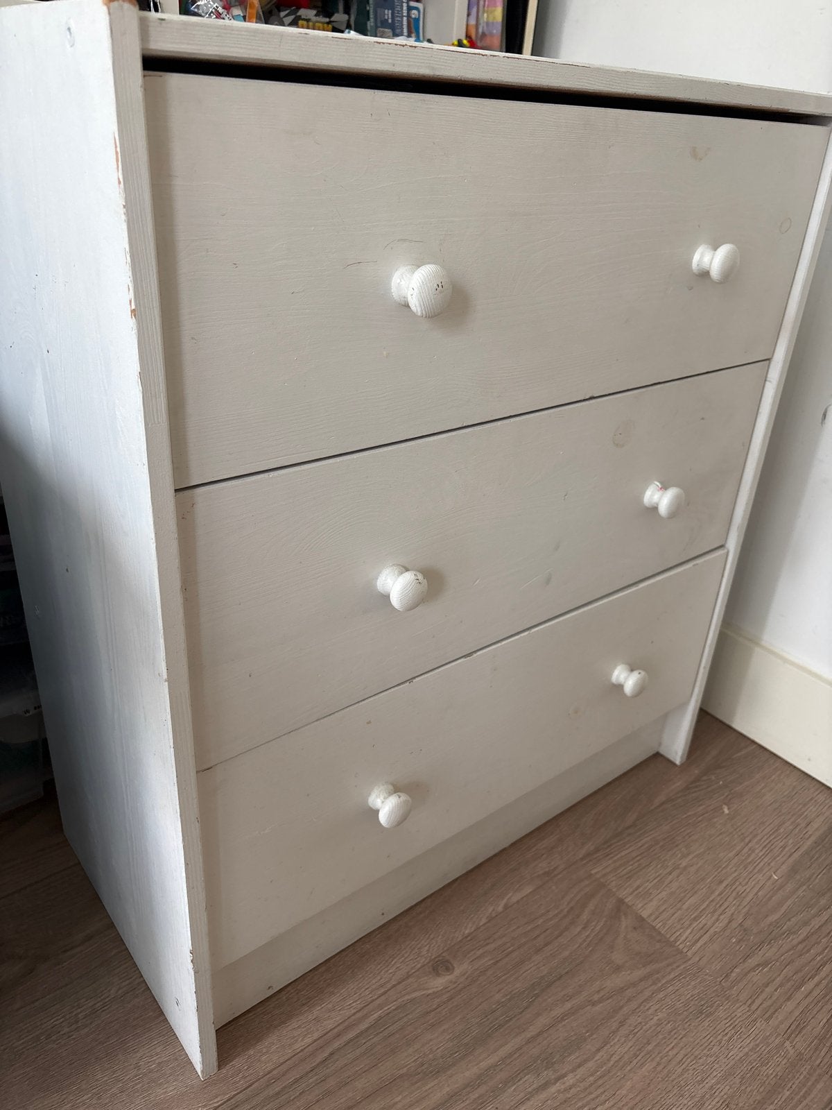 GRATIS! IKEA ladekast van hout, wit geverfd (30x55-60cm), Huis en Inrichting, Gebruikt, 3 of 4 laden, Minder dan 100 cm, 25 tot 50 cm