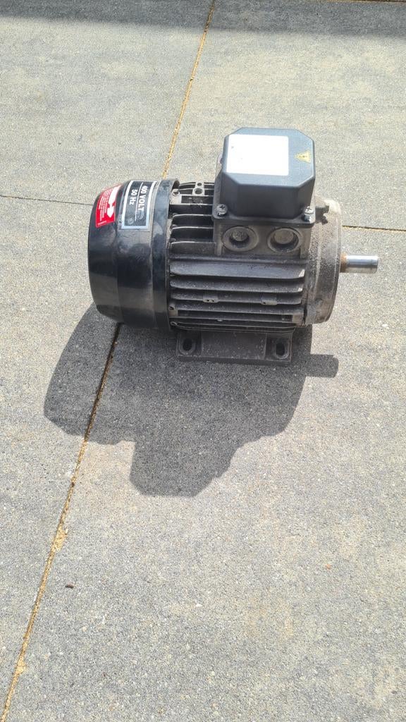 220V en 380V Elektromotoren, Ophalen of Verzenden, Gebruikt