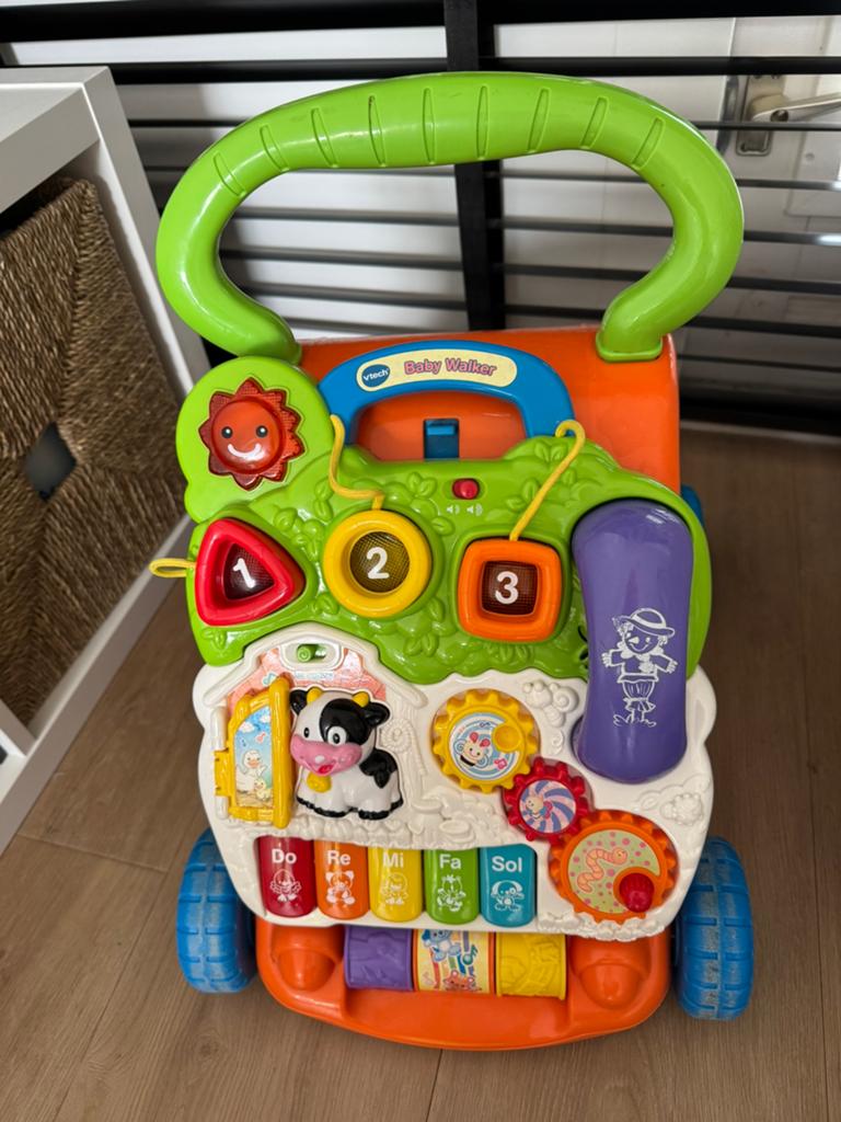 Vtech loopwagen, Kinderen en Baby's, Speelgoed | Vtech, Ophalen, Zo goed als nieuw, 6 maanden tot 2 jaar