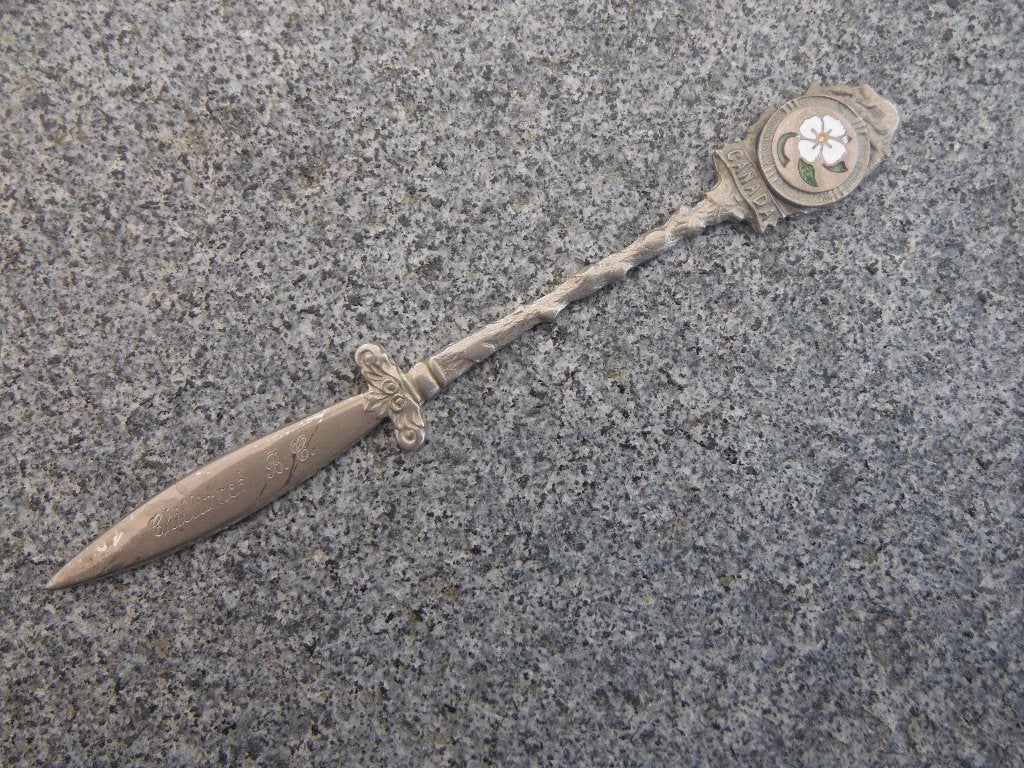 antieke briefopener uit Canada Chilliwack B.C. , kornoelje, Verzenden