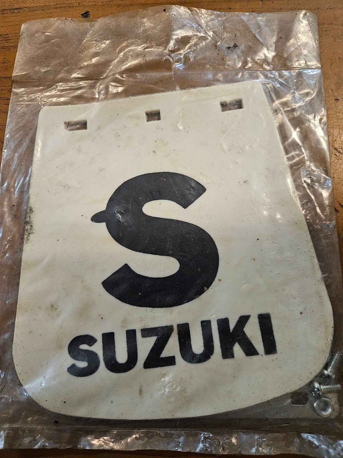 Suzuki Spatlap jaren 70/80 wit met zwart., Fietsen en Brommers, Ophalen of Verzenden, Zo goed als nieuw, Kap, Overige merken