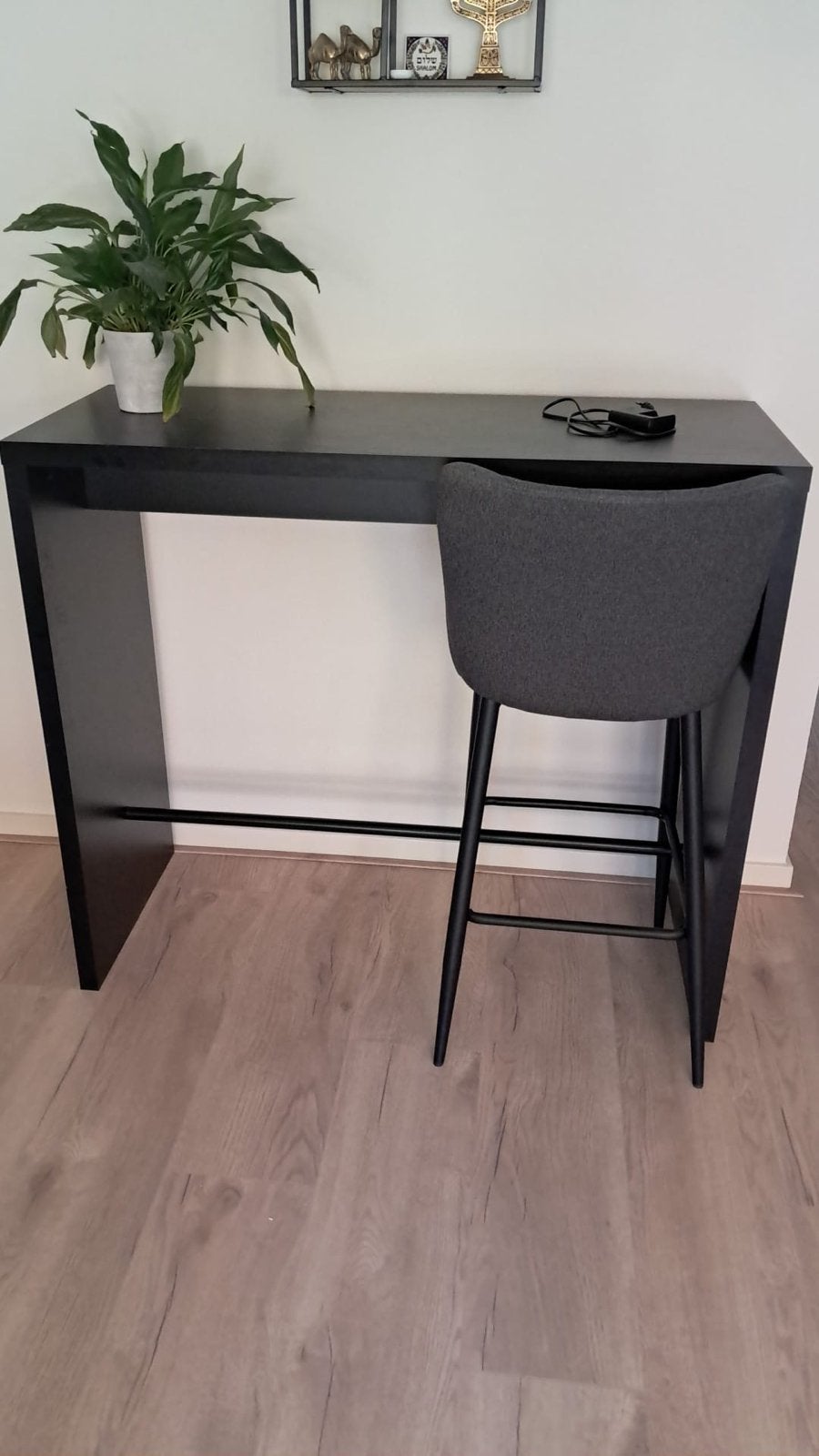 Zwart bureau met barkruk, Ophalen, Gebruikt, Met voetsteun, Metaal