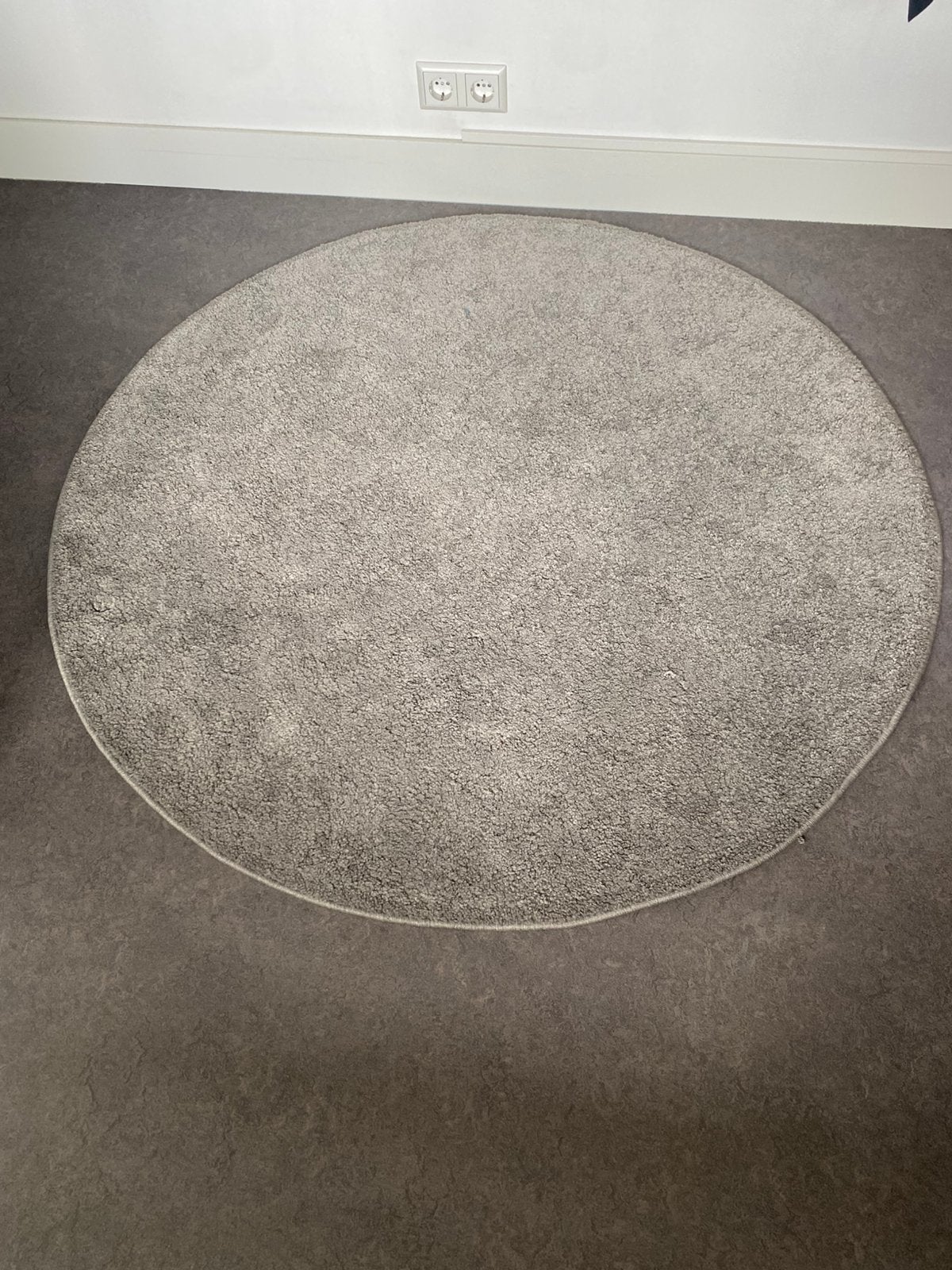 Vloerkleed rond 130 cm grijs kleed, Ophalen of Verzenden, Zo goed als nieuw
