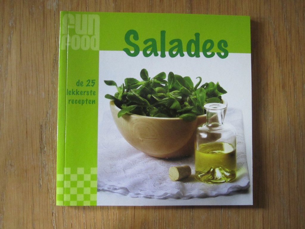 SALADES Fun Food de 25 lekkerste recepten, Boeken, Kookboeken, Fun Food, Hoofdgerechten, Ophalen of Verzenden, Zo goed als nieuw