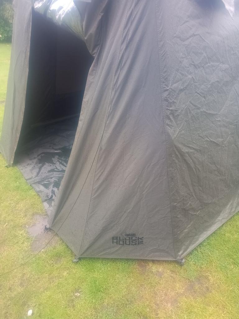 Nash Blockhouse mkll, scheurtje in raamdoek r 3 cm, Ophalen of Verzenden