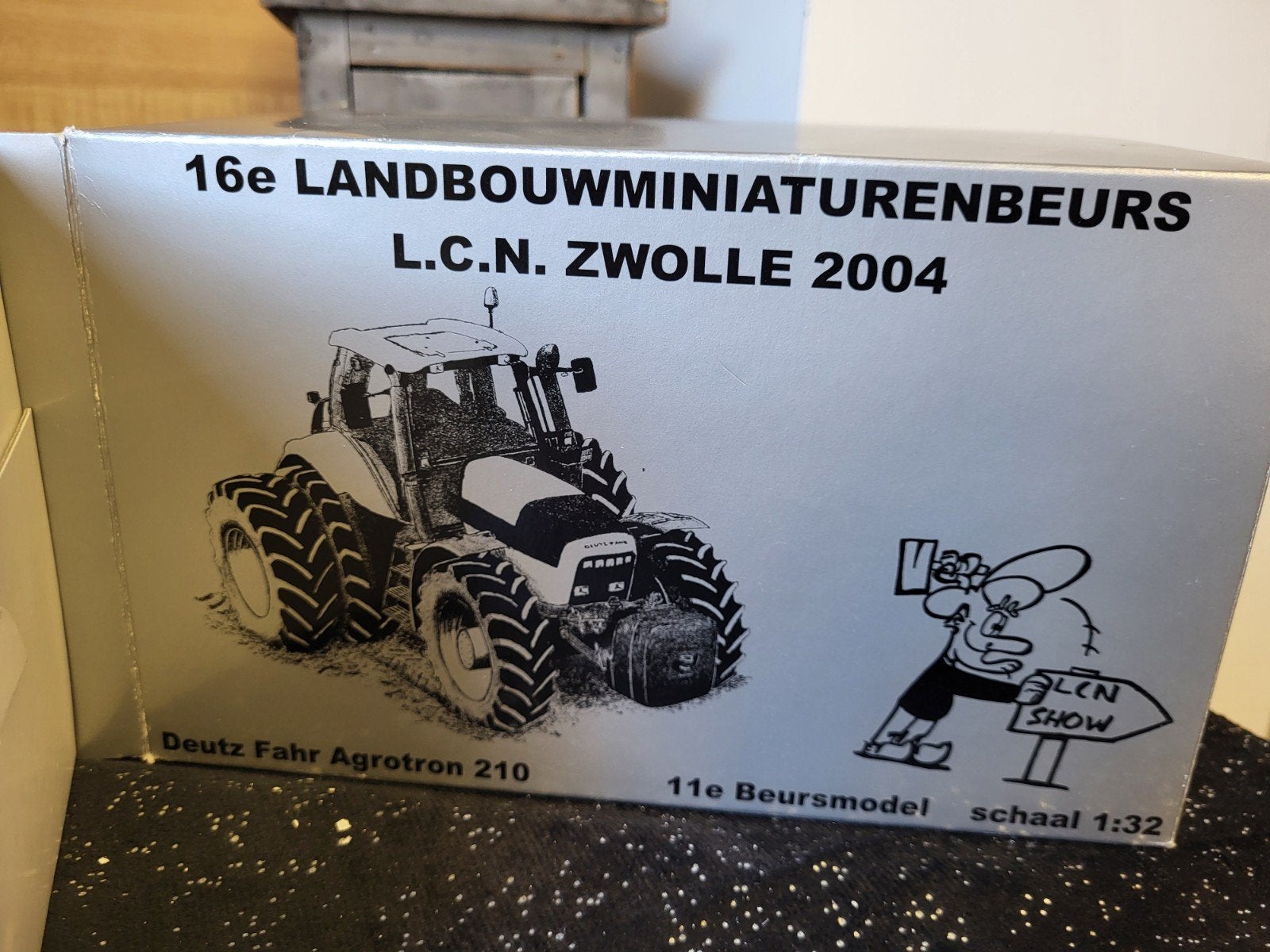 Deutz Fahr Agrotron 210. 11e beursmodel. 2004, Ophalen of Verzenden, Nieuw, Tractor of Landbouw, Overige merken