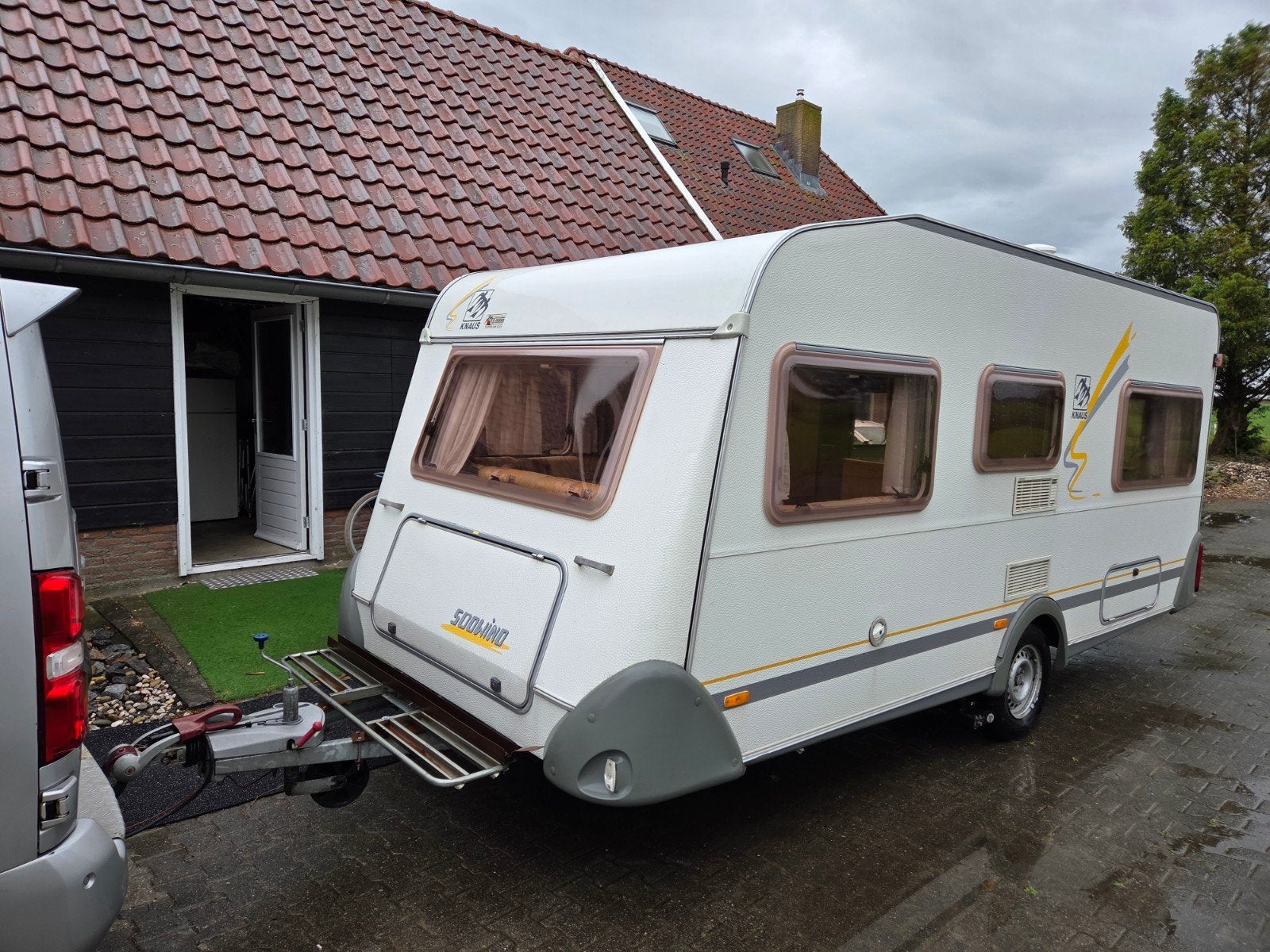 Knaus Sudwind 450 FU ,bj 2001,mover,voortent, luifel, Caravans en Kamperen, Caravans, Vast bed, Rondzit, Particulier, 4 tot 5 meter