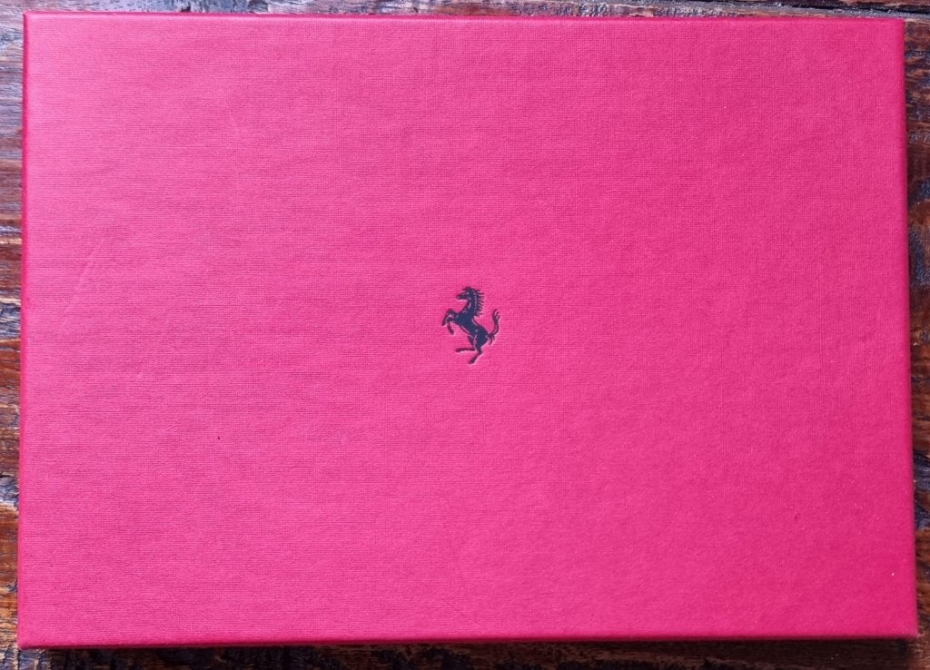 Ferrari documentenmap - NIEUW in originele geschenkdoos, Ophalen of Verzenden, Nieuw, Auto's