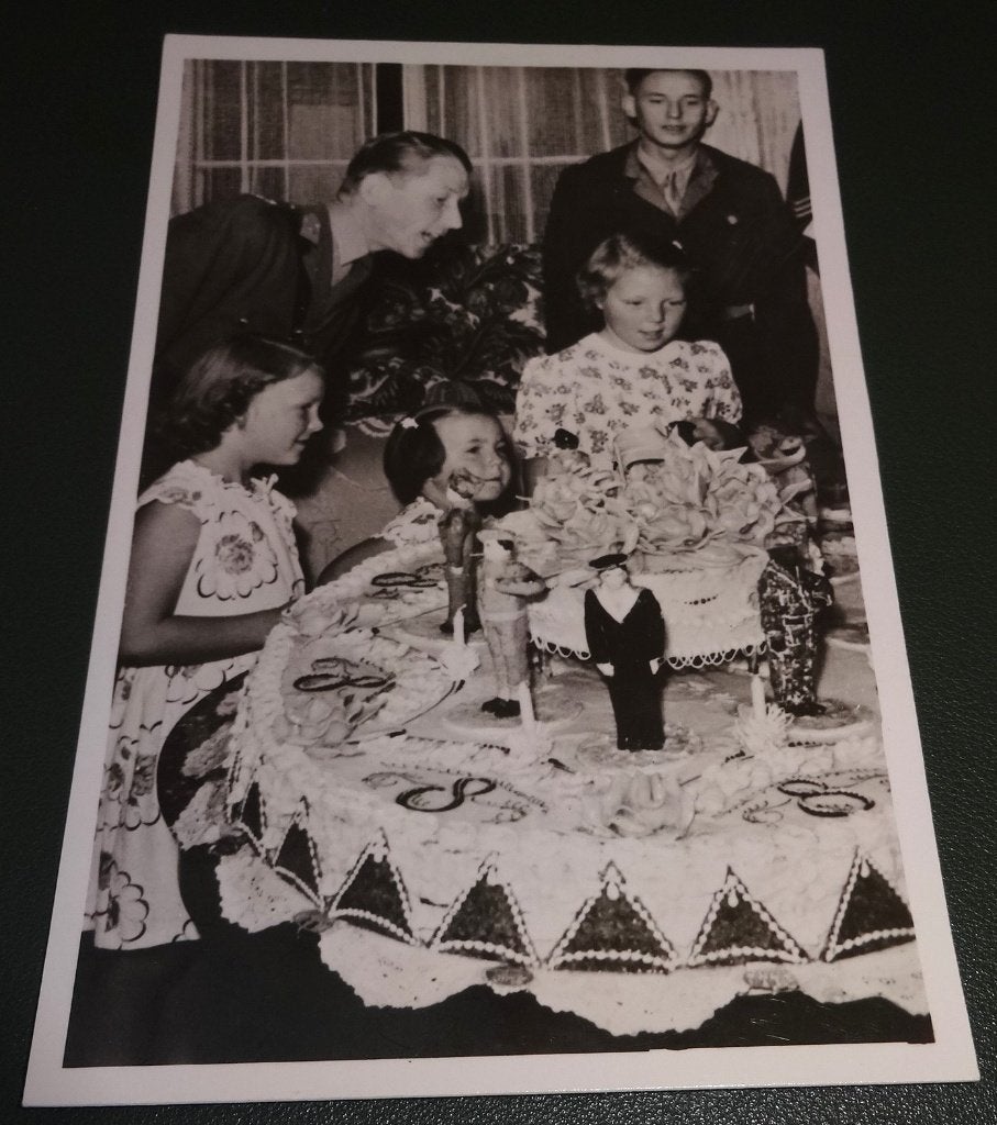 Koninklijk Huis - Irene - 8ste verjaardag - 1947 - KOr01, Verzenden, Zo goed als nieuw, Nederland, Kaart, Foto of Prent