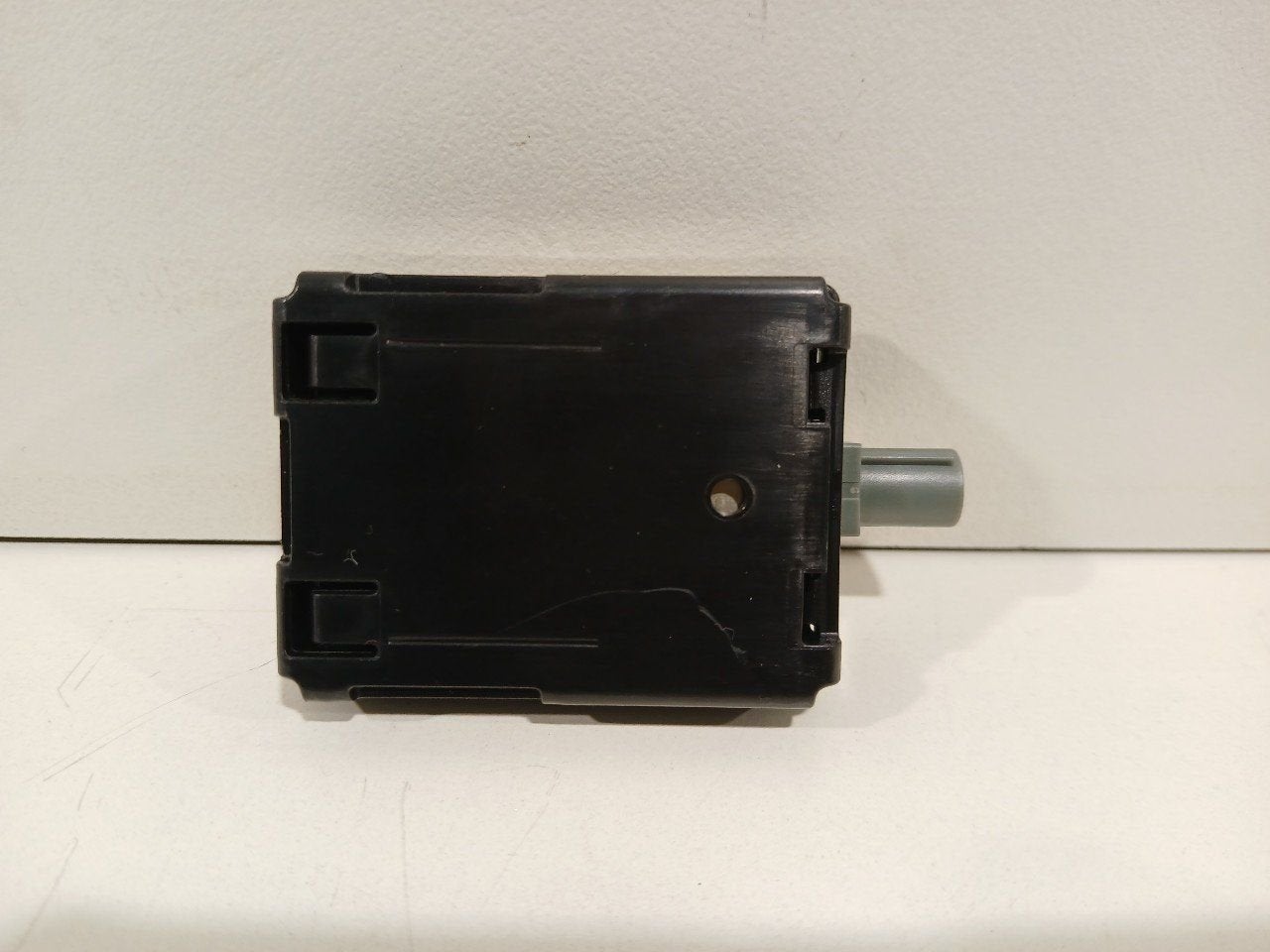 Antenne Volkswagen ID.3, Ophalen of Verzenden, Van der Ven Autorecycling B.V., Onderdelen@venauto.nl, Ettenseweg 76, 4706 PB Roosendaal, The Netherlands