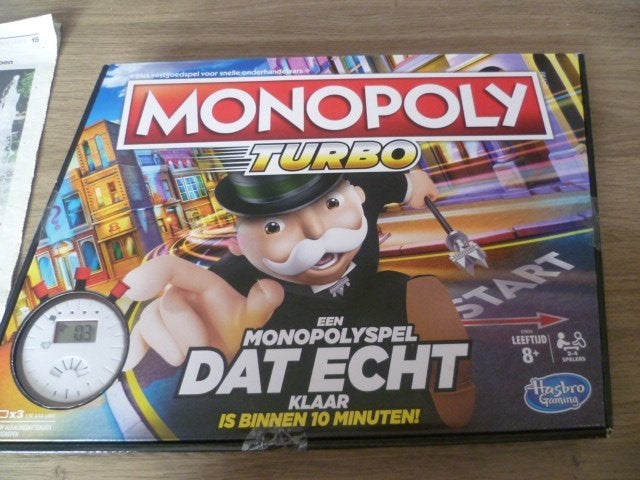 Monopoly Turbo te koop, Hobby en Vrije tijd, Gezelschapsspellen | Bordspellen, Vijf spelers of meer, Ophalen of Verzenden, Nieuw