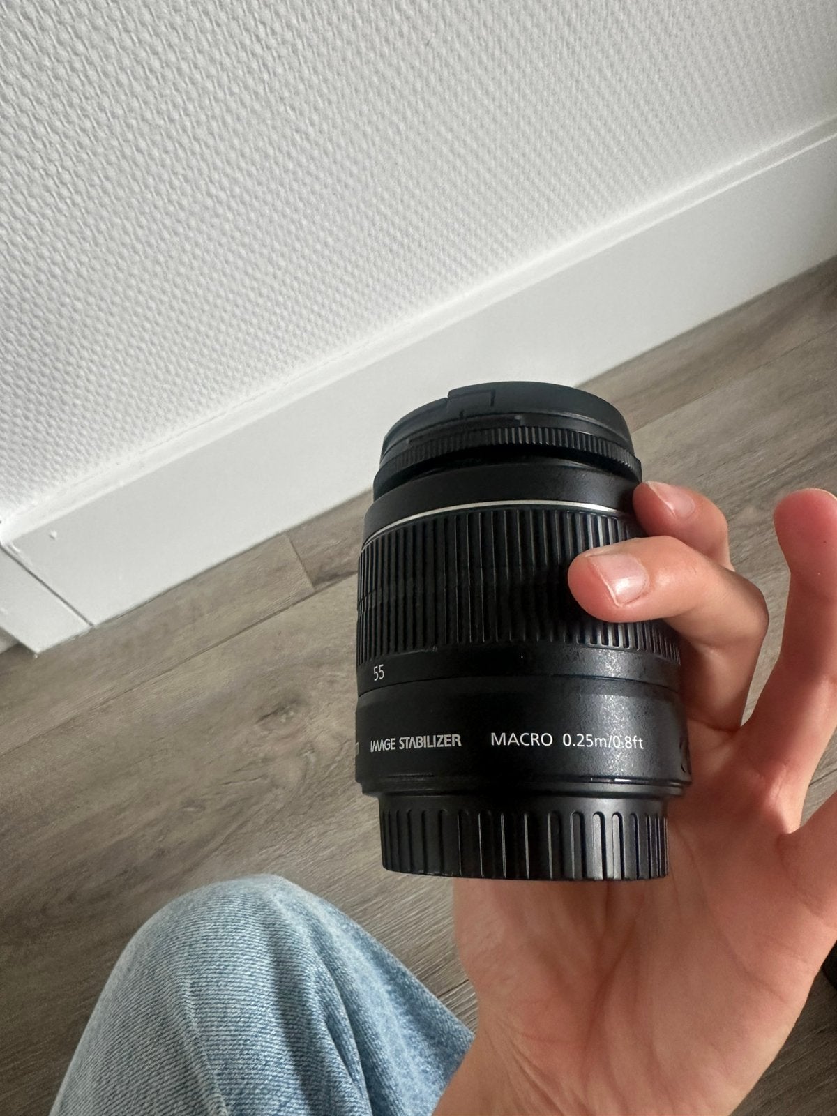 Foto 3 van Canon Eos 1300D/ lens EF-S 18-55 IS II