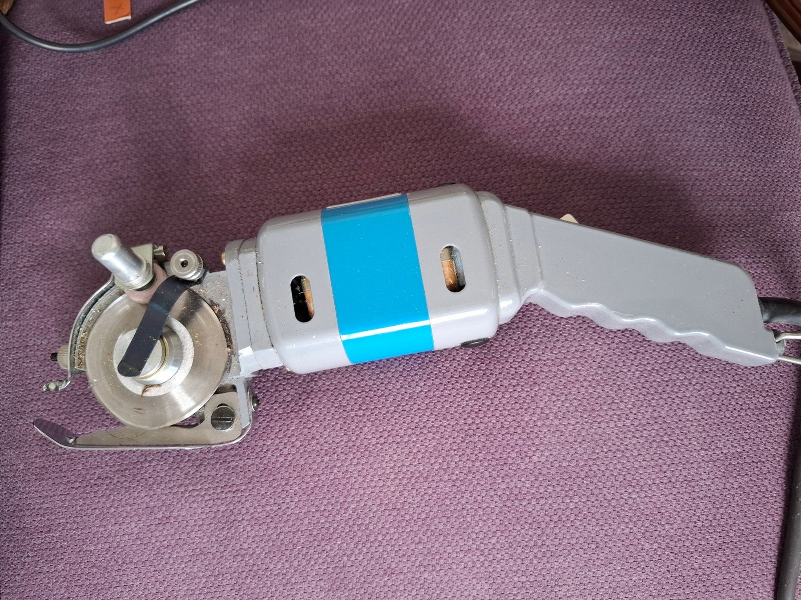 Snijmachine voor stof - stoffensnijder machine, Ophalen of Verzenden, Gebruikt