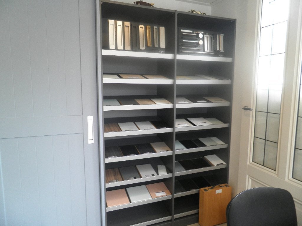 vakkenkast, Ophalen, Met plank(en), 200 cm of meer, 150 tot 200 cm