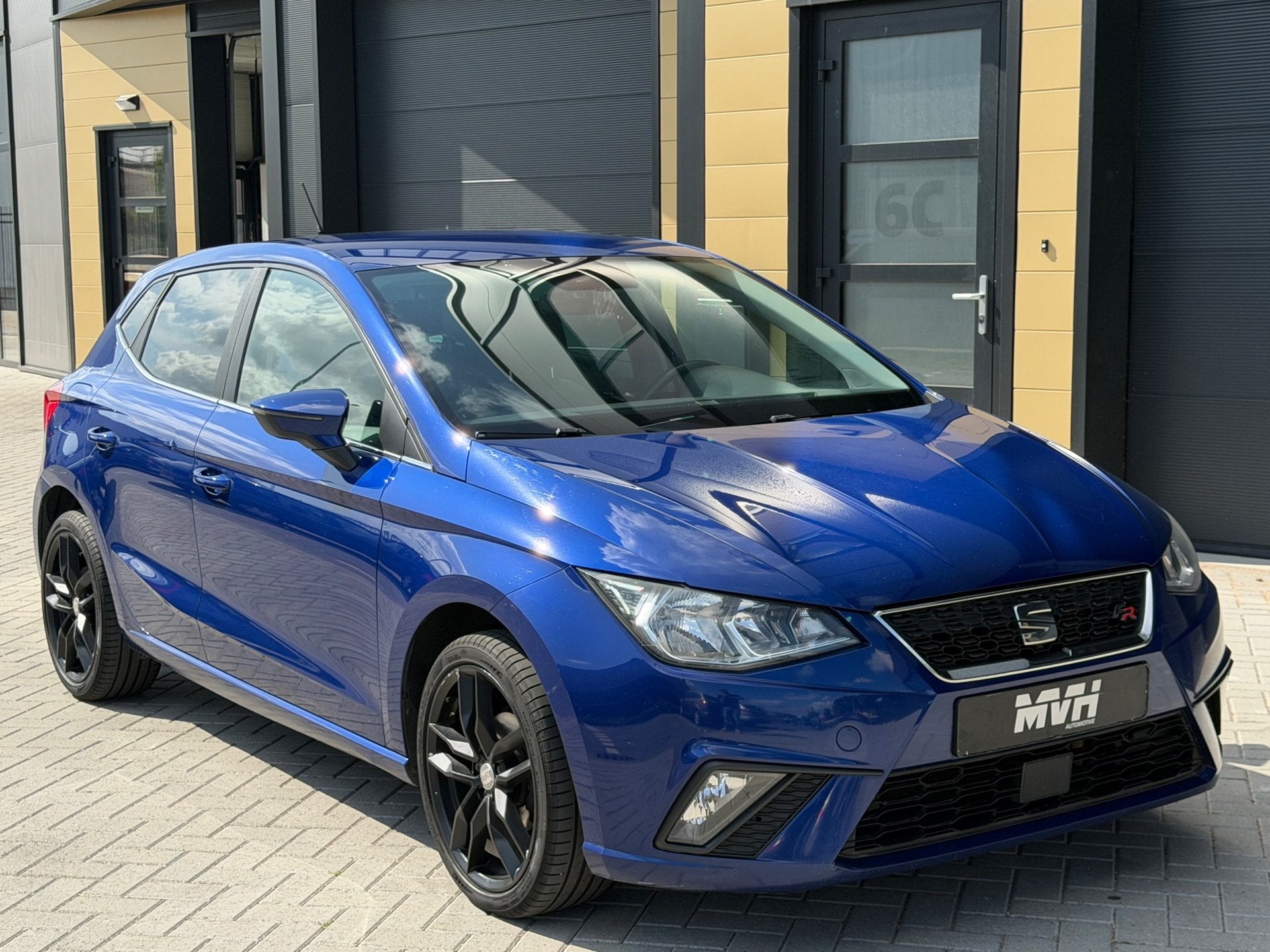 Seat IBIZA 1.0 TSI FR Business Intense - LED - PDC - Carplay, Auto's, Seat, Gebruikt, Euro 6, 95 pk, Blauw