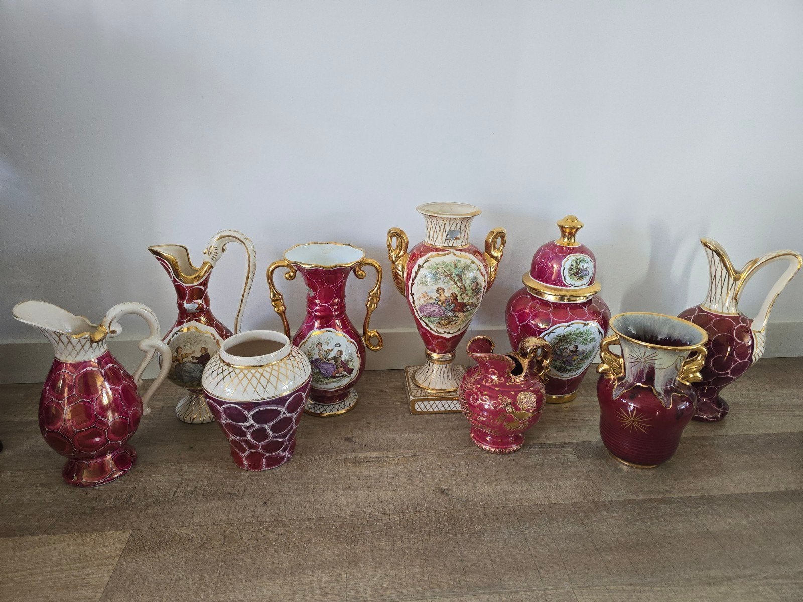 8 zeldzame vazen o.a. Leaken & Porcelaine de Bruxelles €125, Antiek en Kunst, Ophalen