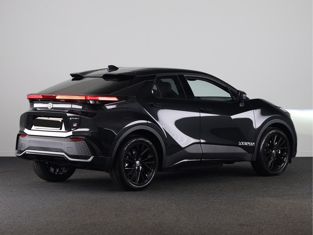 Toyota C-HR 2.0 Plug-in Hybrid 220 Black Edition (bj 2026), Auto's, Toyota, 12 maanden, Zwart, 4 cilinders, 179 pk