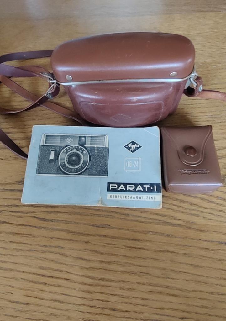 Vintage Agfa Parat-1 camera met leren tas en handleiding, Ophalen, Gebruikt, Compact, Overige Merken