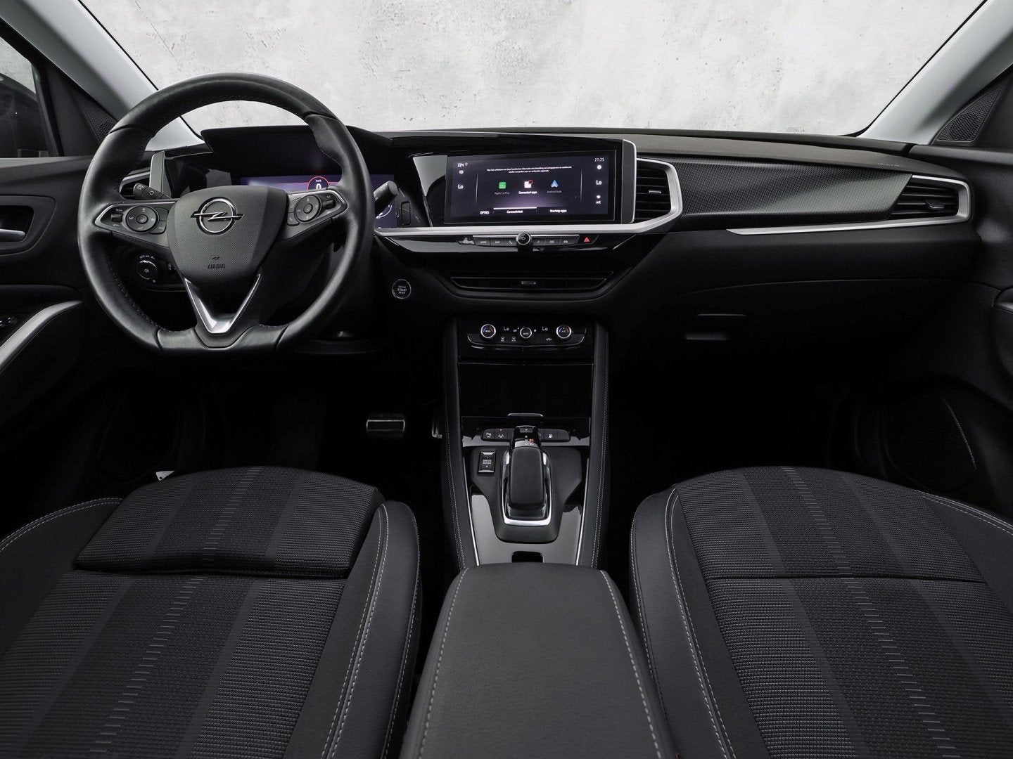 Foto 6 van Opel Grandland 1.6 Turbo Plug-In Hybrid Elegance Black Pack