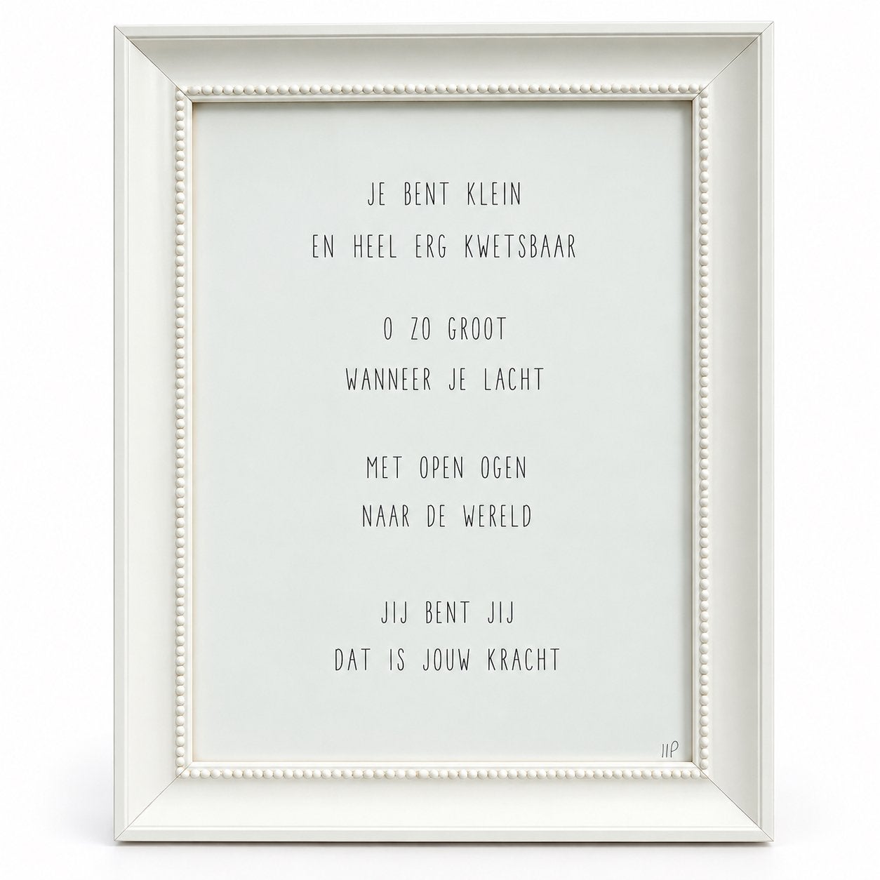 Witte fotolijst met tekst: 'Jij bent jij, dat is jouw kracht, Huis en Inrichting, Met sierrand, Nieuw, Ophalen of Verzenden, Fotolijst