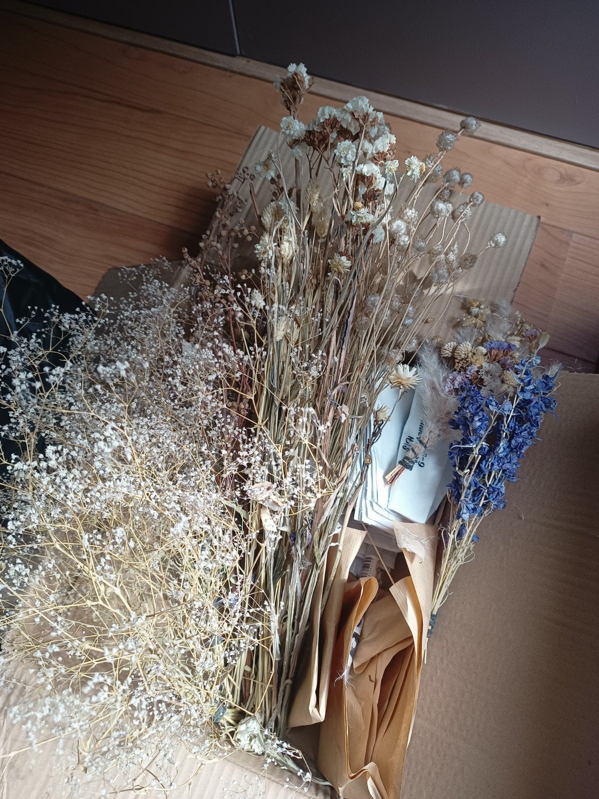 Gedroogde bloemen - diverse soorten, Ophalen, Zo goed als nieuw