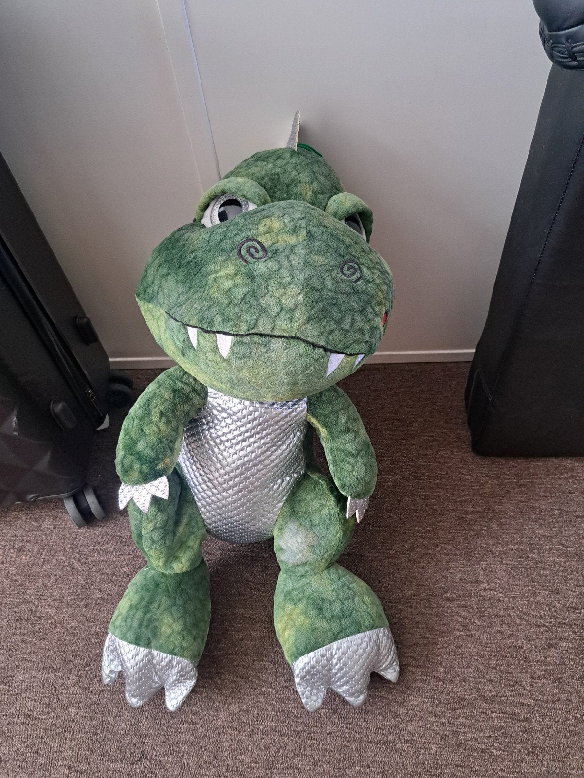 Grote groene dino/draak knuffel - Zo goed als nieuw, Groen, Dinosaurus, Ophalen of Verzenden, Zo goed als nieuw