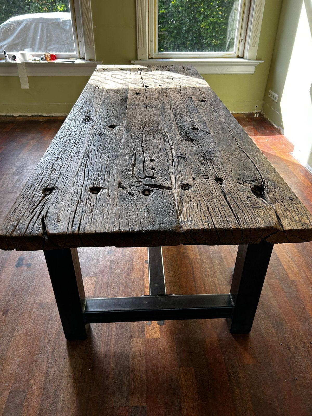 Robuuste tafel van oude wagonbielzen - 300x100 cm, Ophalen, Gebruikt, 100 tot 150 cm, 200 cm of meer
