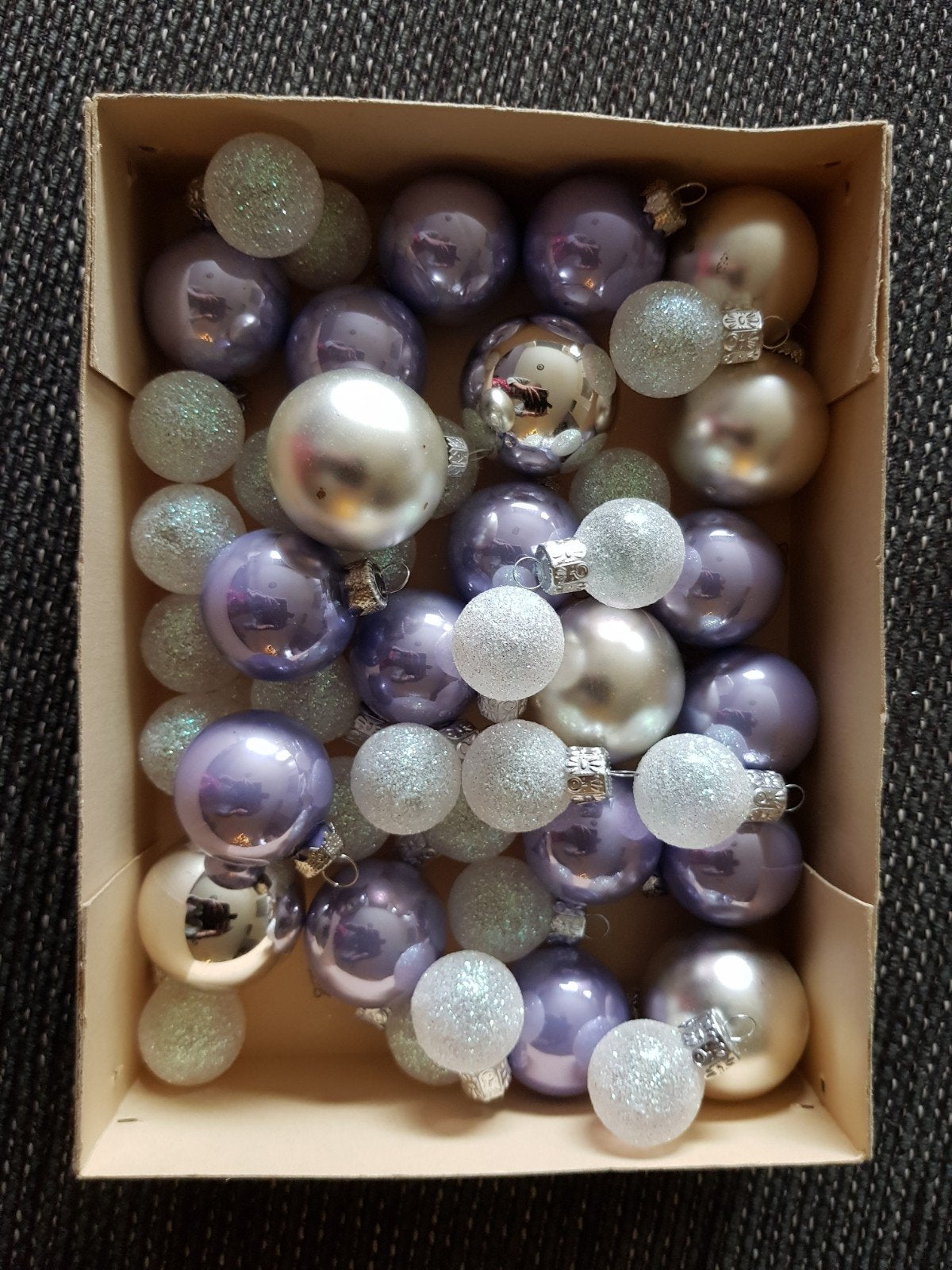 kerstballen zilver paars 40 stuks lila kerstversiering, Ophalen of Verzenden, Zo goed als nieuw