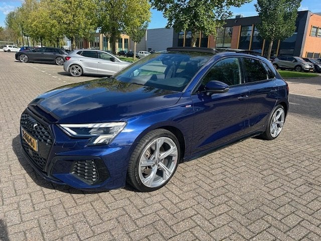 Audi A3 Sportback 30 TFSI S edition PANO CRUISE LED NAP, Automaat, Gebruikt, Euro 6, Blauw