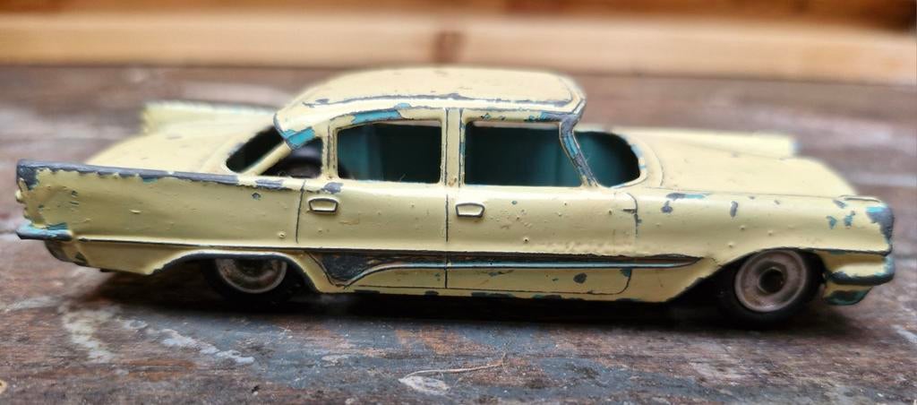 Dinky Toys Desoto Fireflite 192 - Meccano LTD. Oldtimer, Ophalen of Verzenden, Gebruikt, Auto